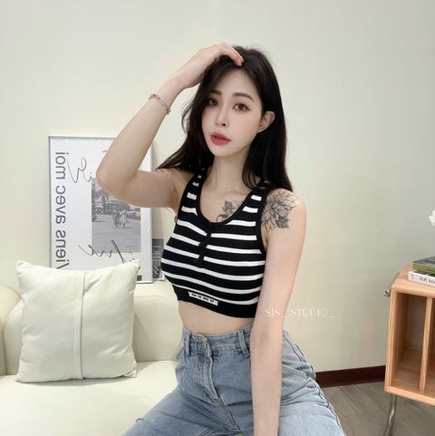 48FBEA7C-8954-4D35-AE81-EDFFF9339B3D