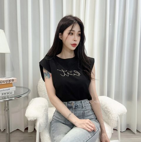 886334C9-EBEB-464A-8F2C-F814F4CA2351