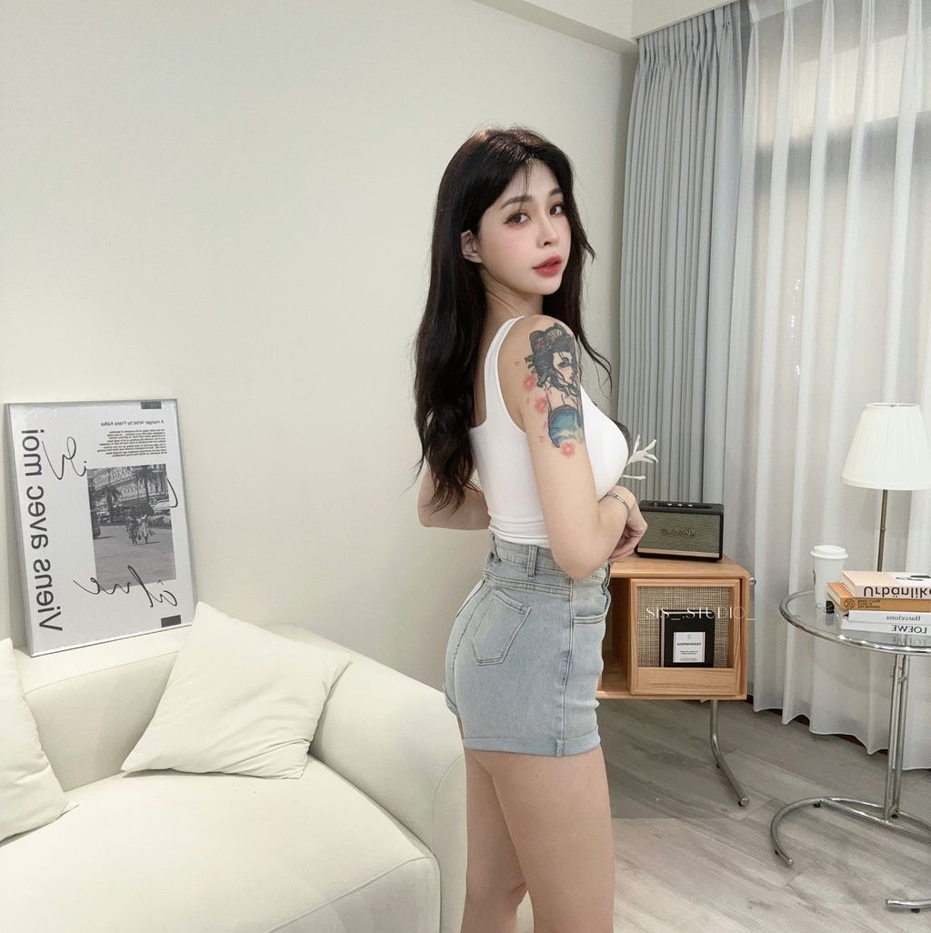 8F520E4E-586D-42CE-9EC1-66F4C53AE3F7