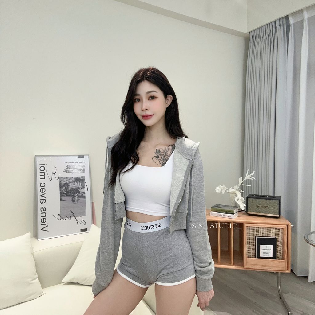 410C7582-8CC7-47FC-B118-BBC8C0421CDE