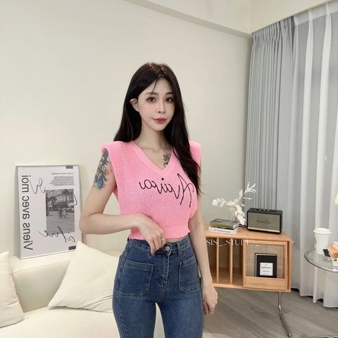 9432F22C-BCC3-4D7D-B5C3-81B22A49FC92