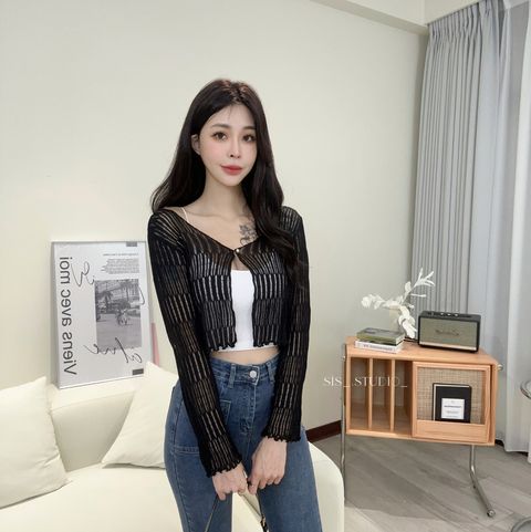 FFC037F0-DD85-404C-B0DE-1A072D775E62