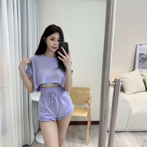 89424D9B-7B52-49A4-AE49-9852AD904624