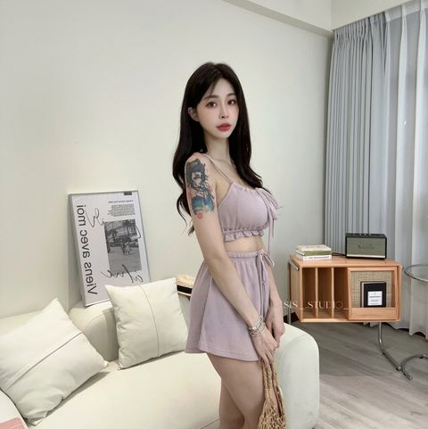 33CFB230-6B4D-458E-9E3C-2E09A50FE8F1