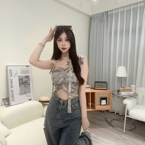 5E655576-A8CB-4A25-A03A-D219B7BD70D2