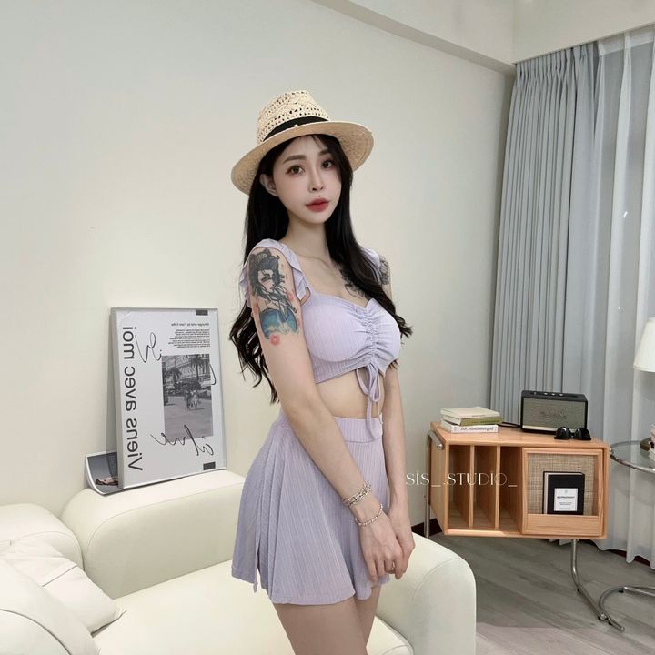 D8E6E743-5D4C-4CEC-BE36-F56BD5A8EF07