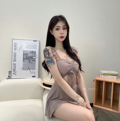 0ADED7E5-5A1C-4547-831B-6C852B39818A