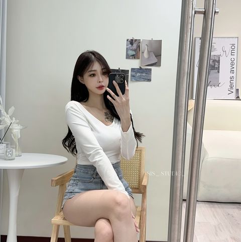 3C6BC679-8239-4959-BF5E-11761BB0DFD3