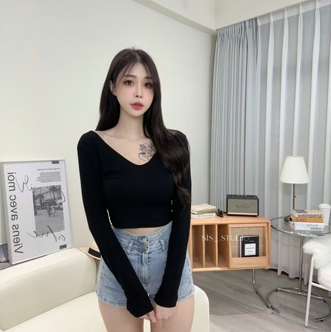 FE174B97-7C52-48D3-9589-26C943615D68