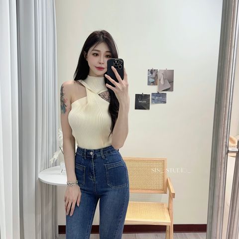 7953FC98-DEB2-4472-8E49-E6BC231BA474