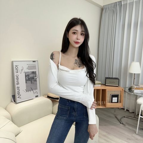 C21D9C24-9C86-477D-8C54-48A3E974132F