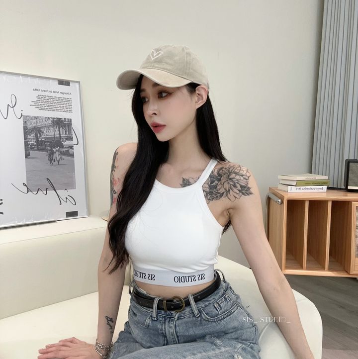 B3329206-8115-4687-B96F-EF6B51BAFA5A