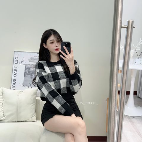 5F76B788-A33B-4CD6-9F3B-7E43D3969485