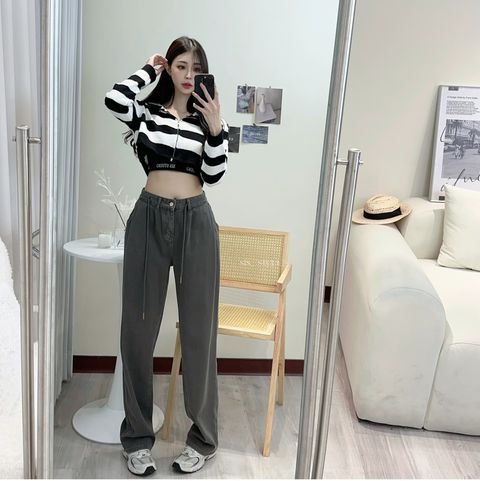 EEBB32FF-7053-40F2-9534-A8F44EBDD084