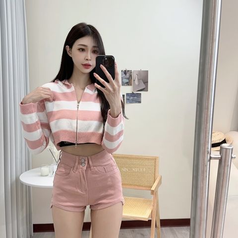 D95131B4-C9D7-46A4-B3A5-BCD7B9121CAF