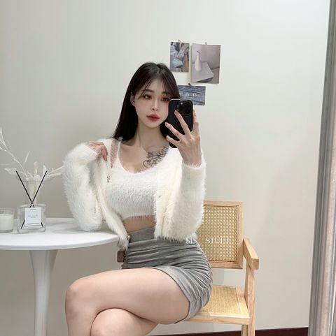 E0AAA759-800B-4924-9541-349F9F174796