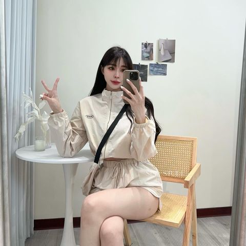 3970B7E5-75B5-43C0-A5F2-22AB5916AD96