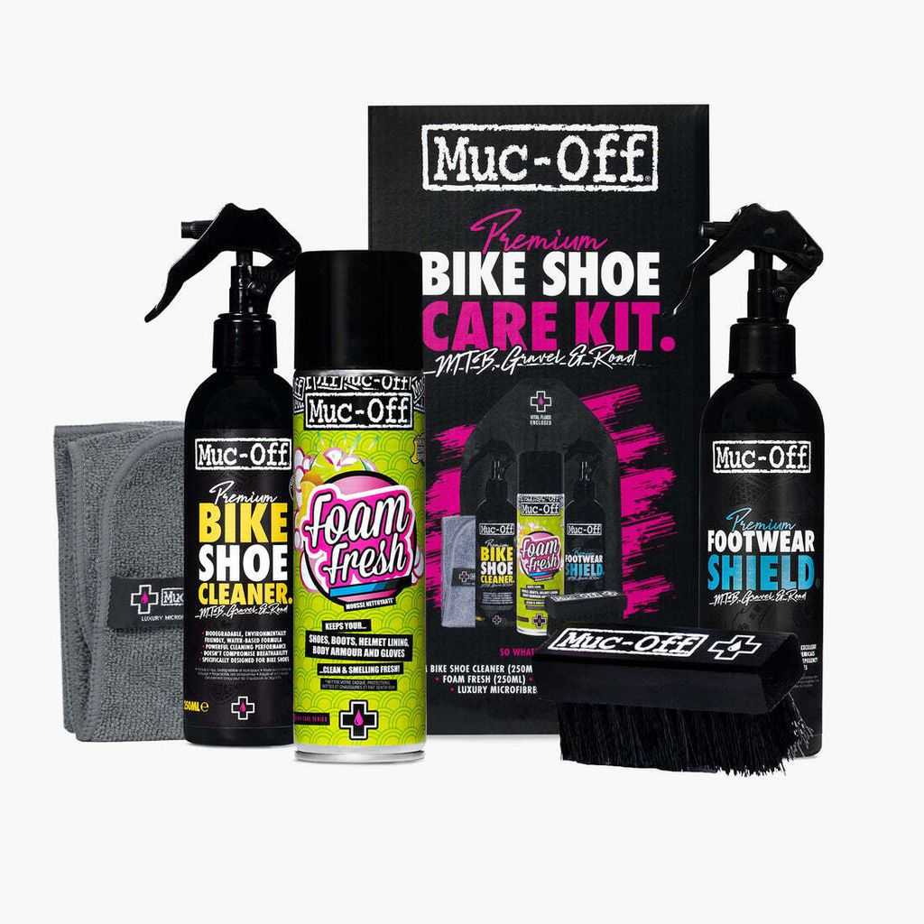 Web_20339-Premium-Bike-Shoe-Care-Kit_2022_2_x550_crop_center@2x