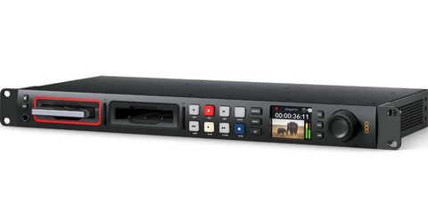 HyperDeck-Studio-HD-Pro-BMD-HYPERD-ST-DFHP-Angle (1)