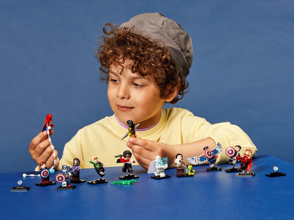 LEGO-Minifigures-Marvel-Studios-series-07.jpg