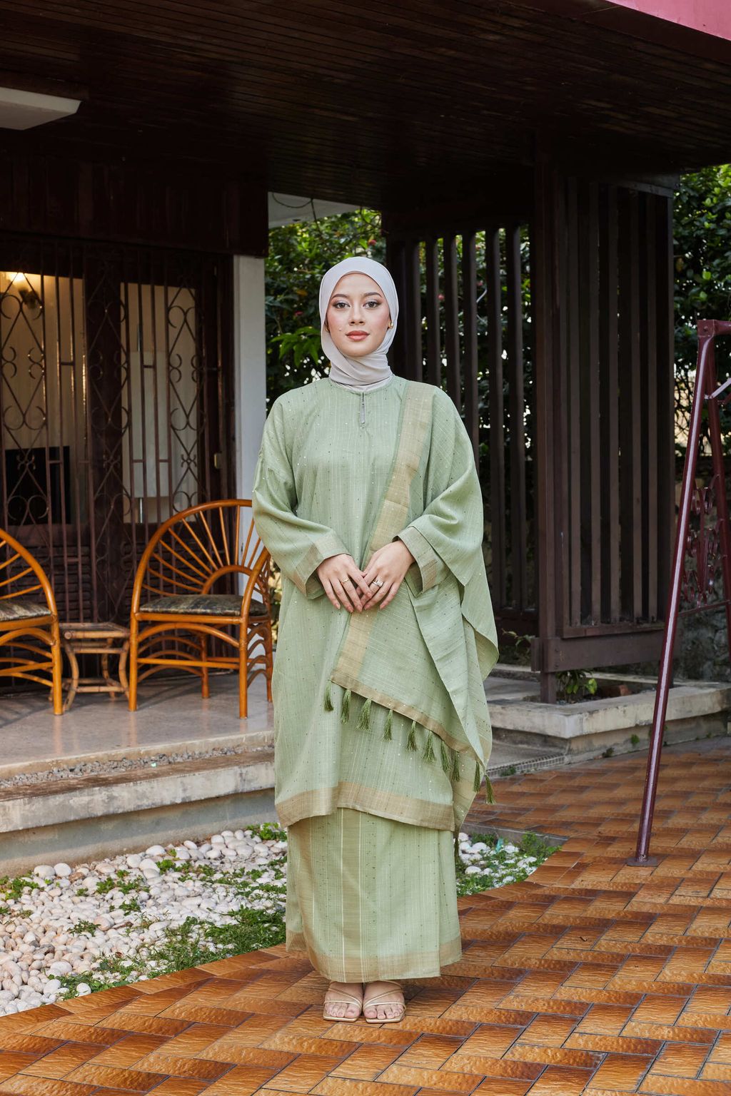 Untitled Capture2136