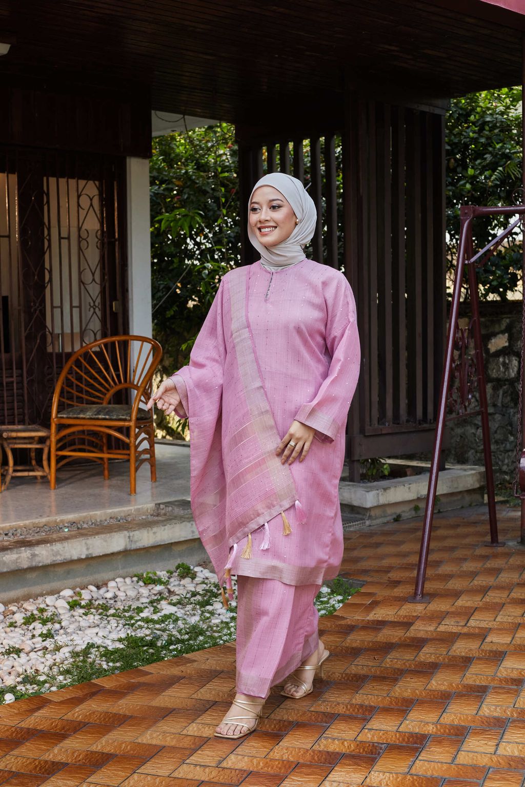 Untitled Capture2180