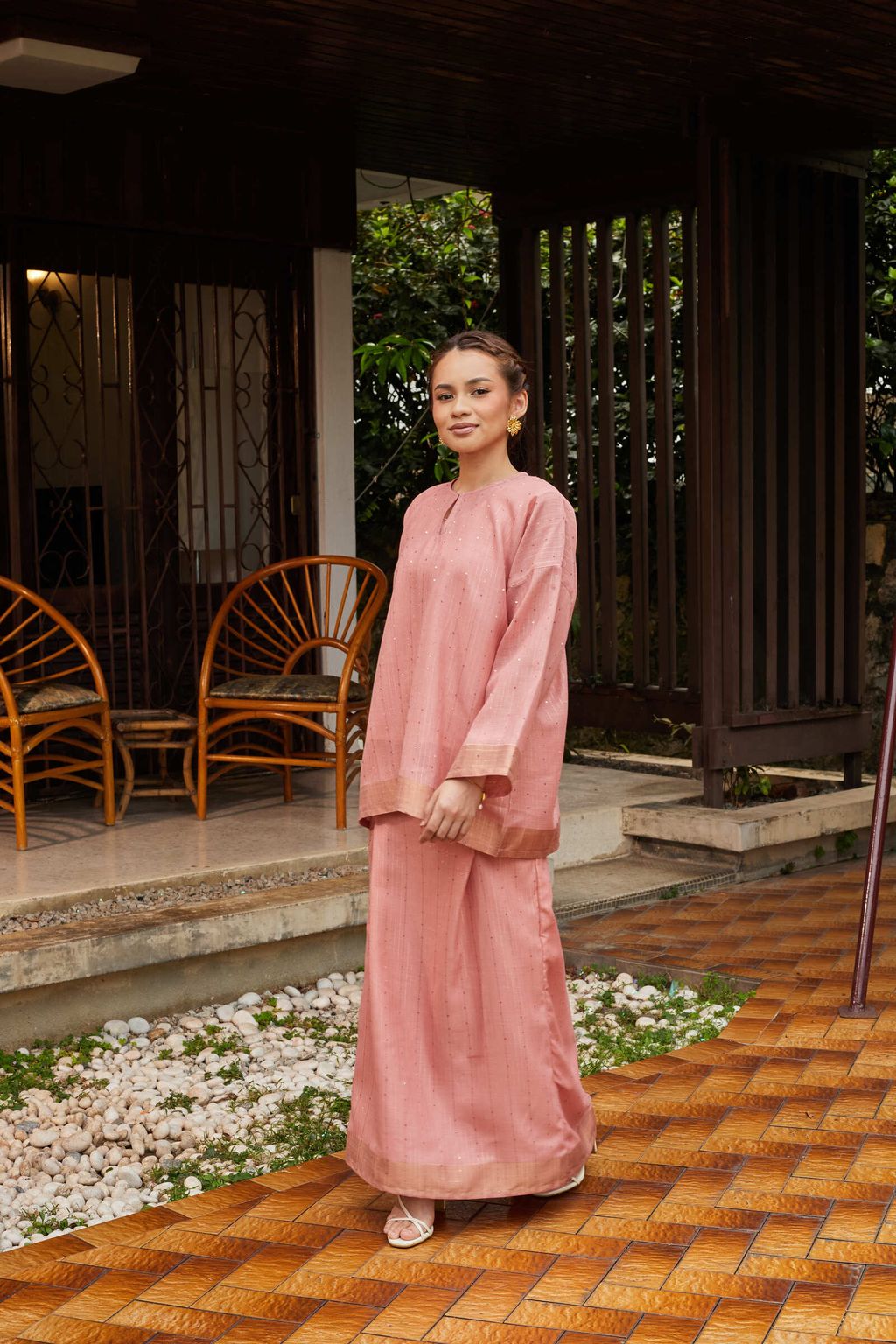 Untitled Capture2381