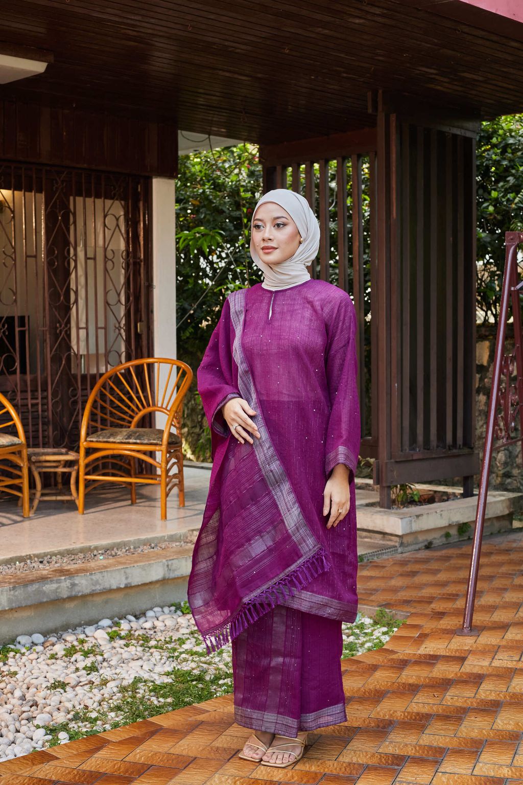 Untitled Capture2200