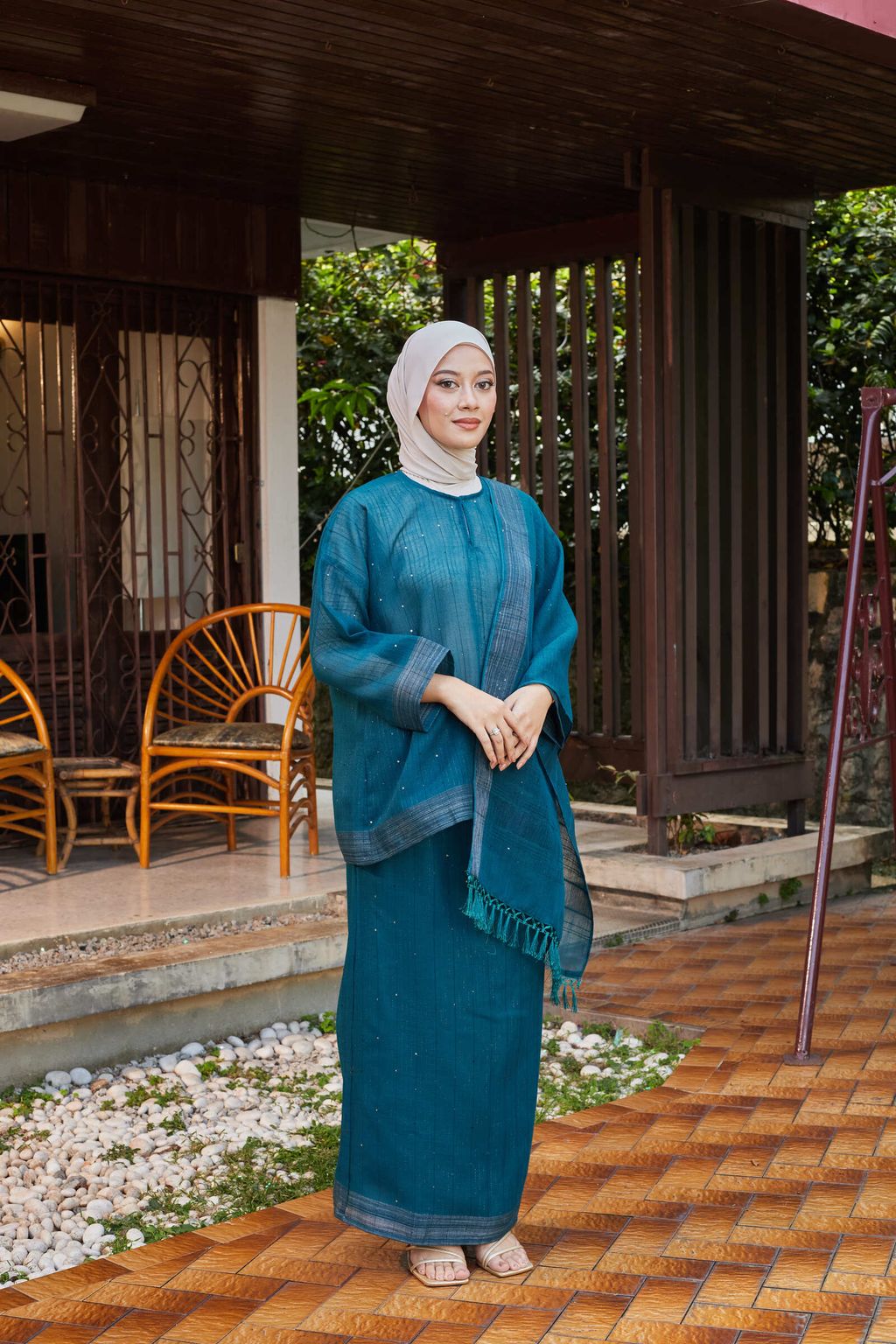 Untitled Capture2305