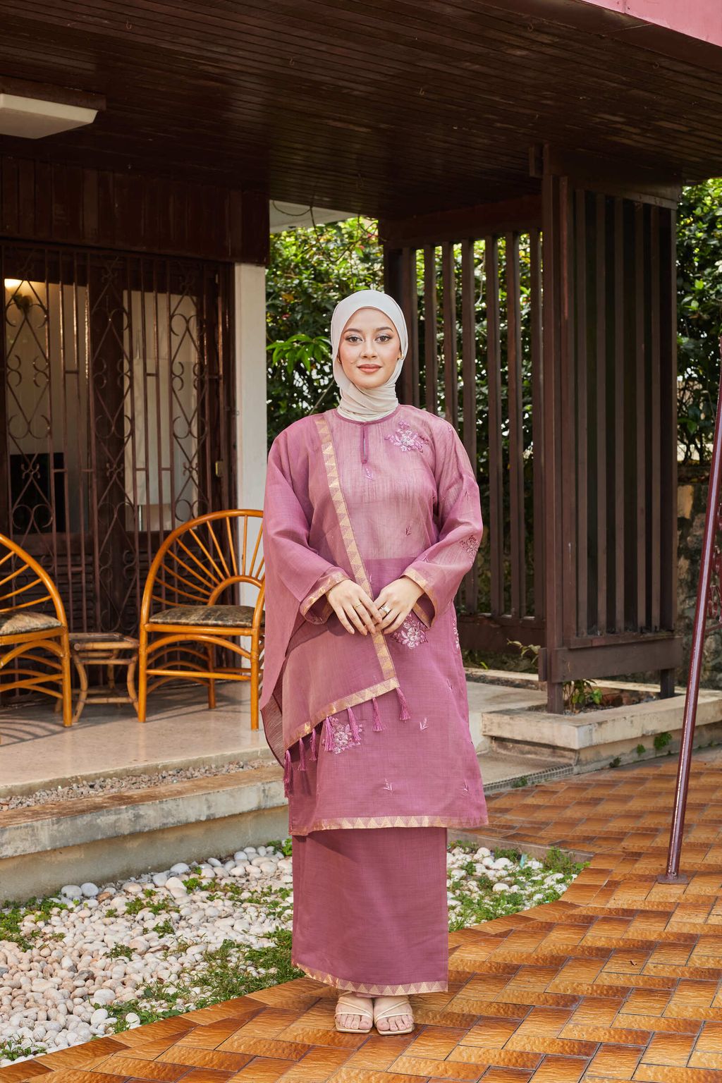 Untitled Capture2322