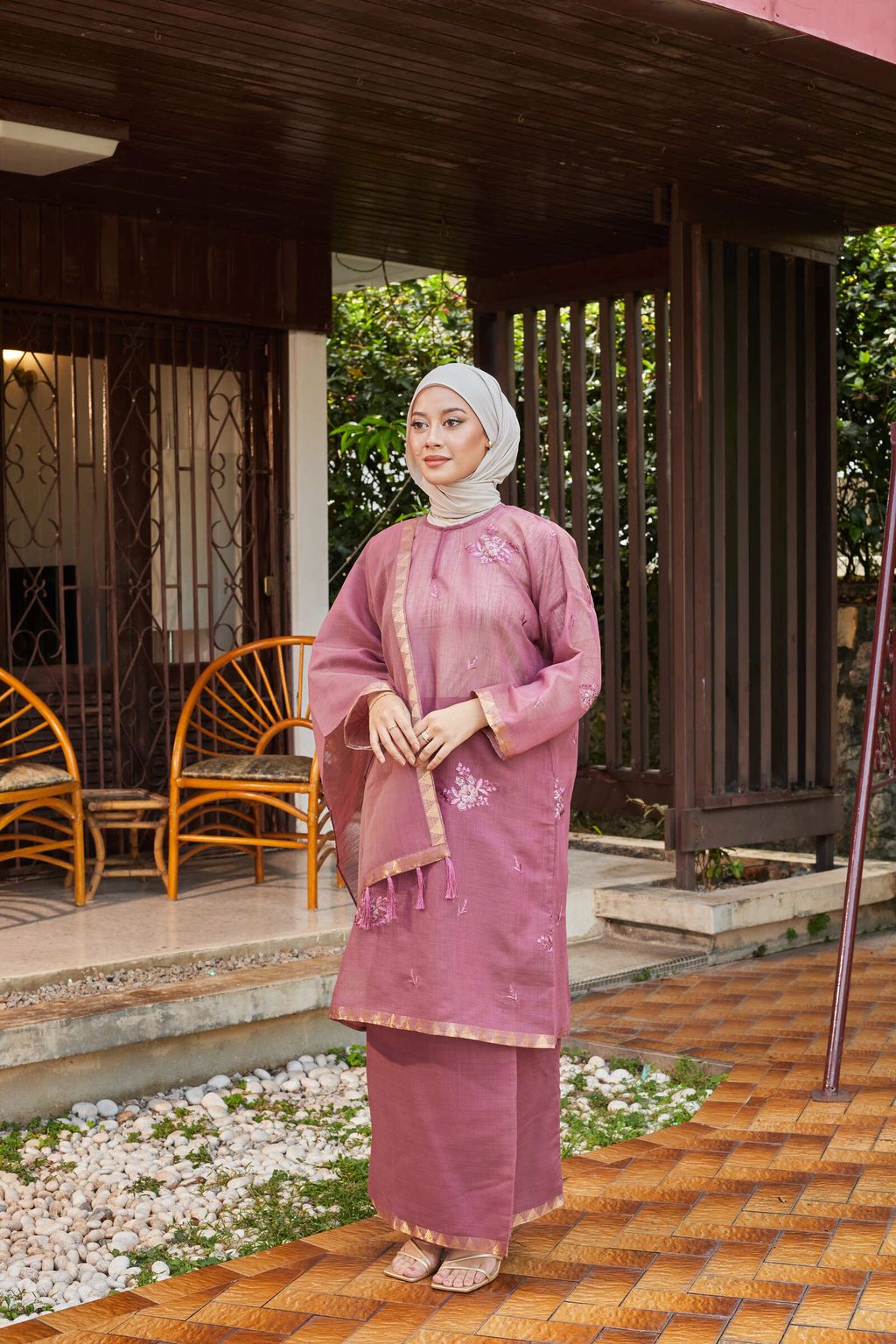 Untitled Capture2325