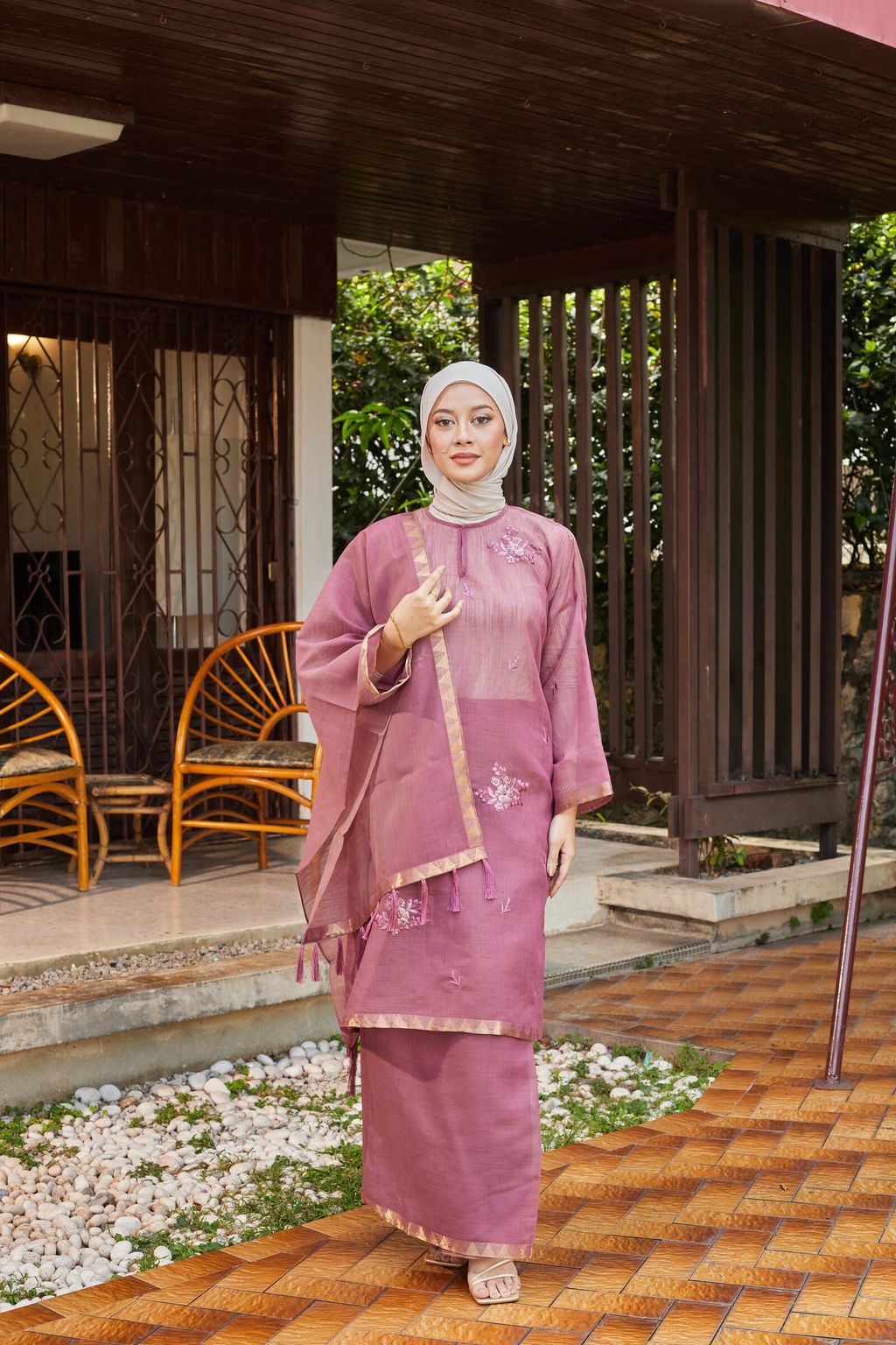 Untitled Capture2330