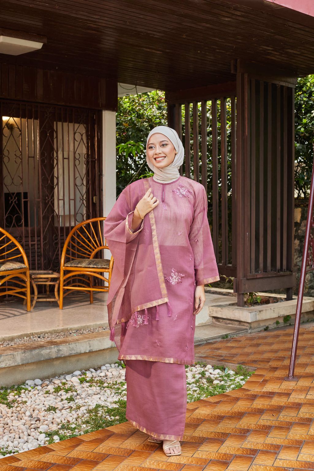 Untitled Capture2332