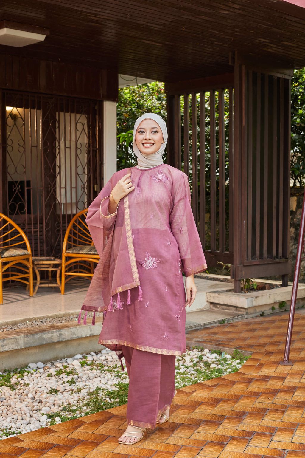 Untitled Capture2334