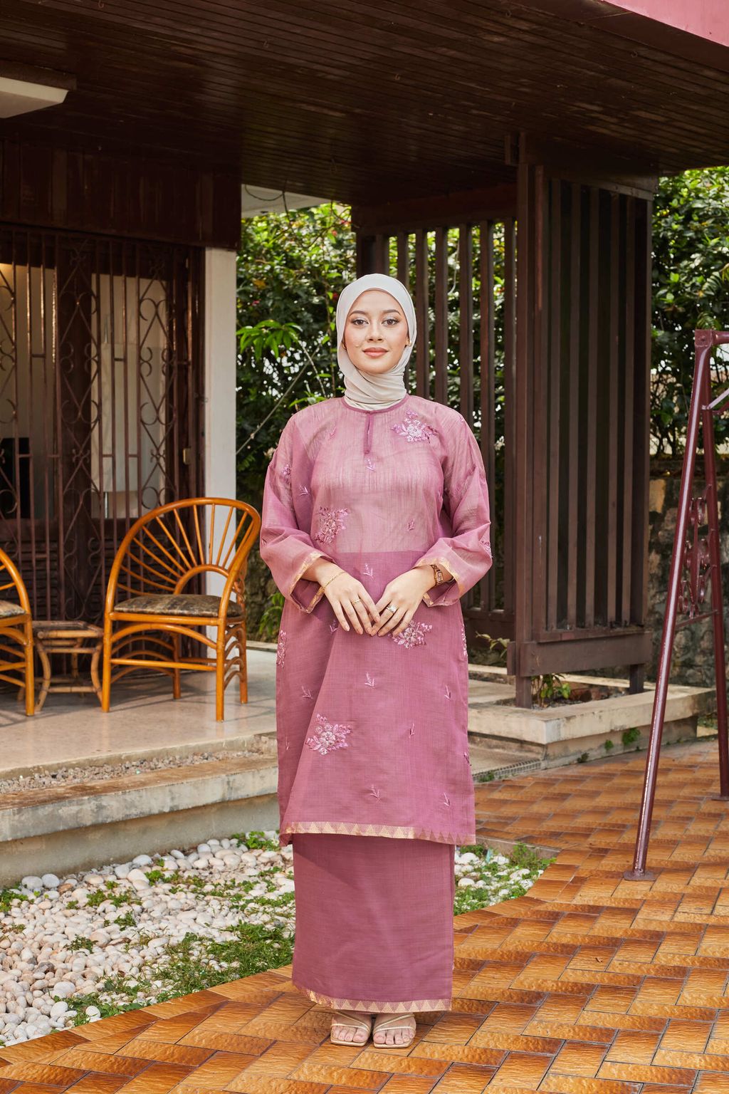 Untitled Capture2349