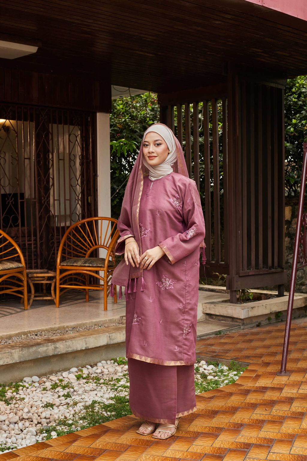 Untitled Capture2394