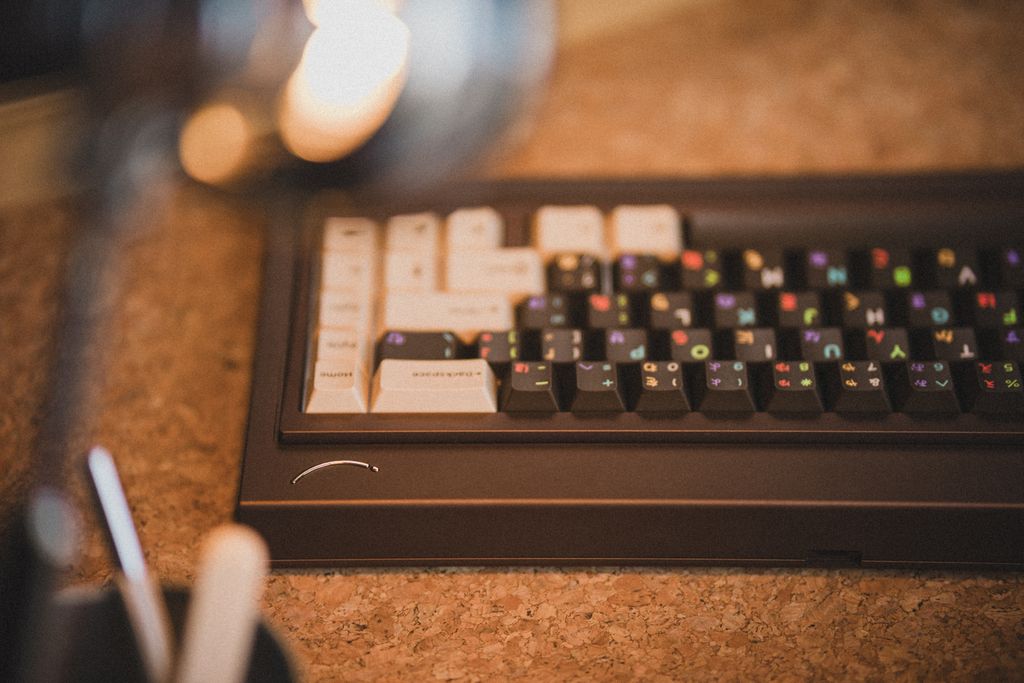 561A7648