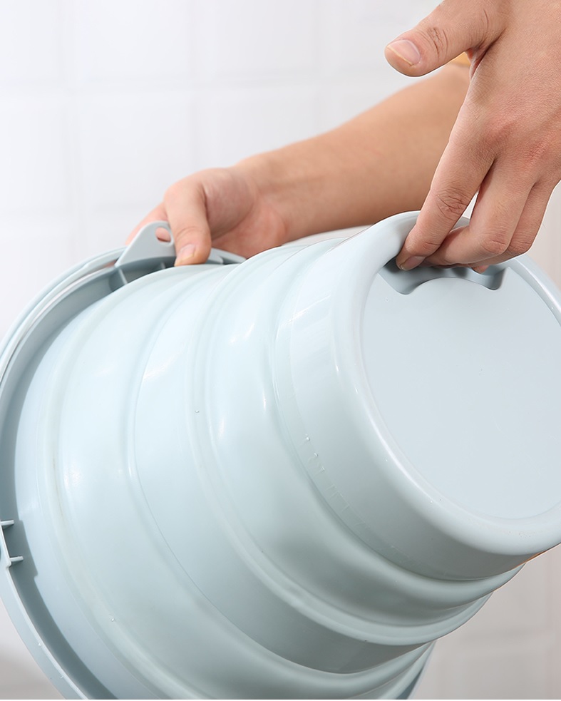 folding bucket 9.jpg folding bucket 9.jpg