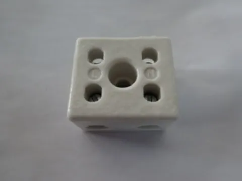 1486098605_1991096_z