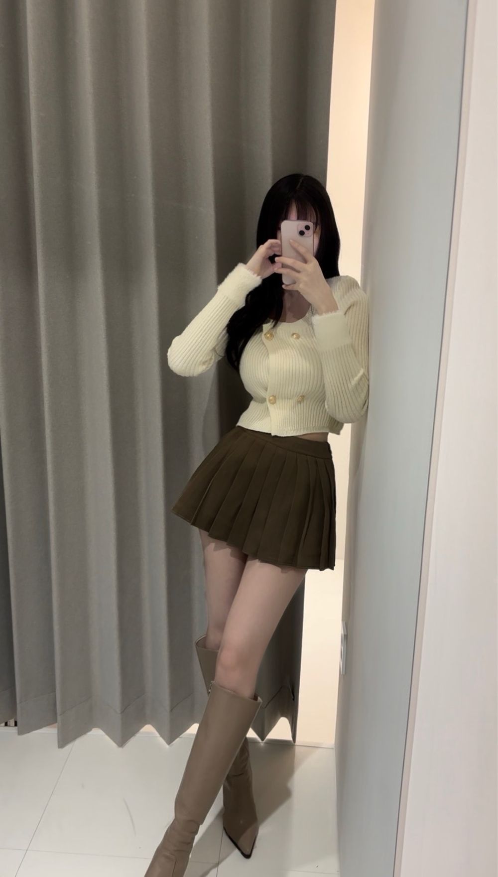 22737795834003190_1861263374