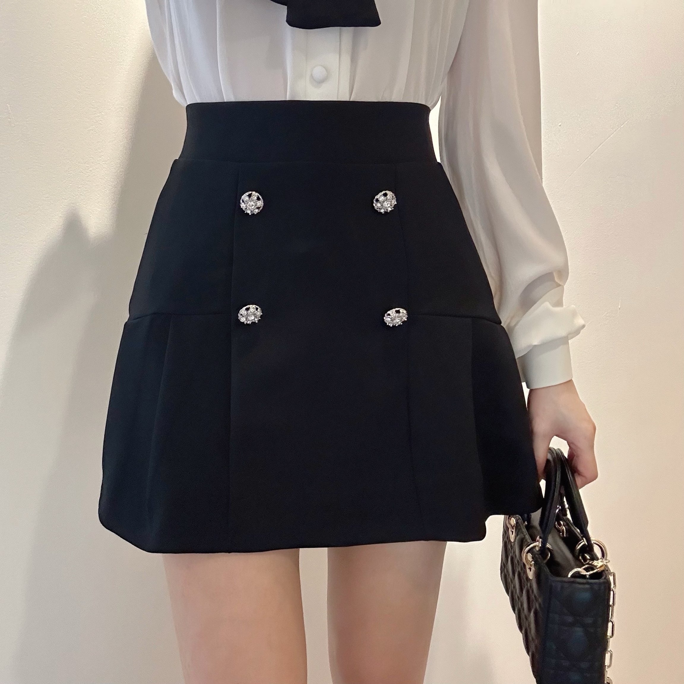 imgi_115_photo_1729527404