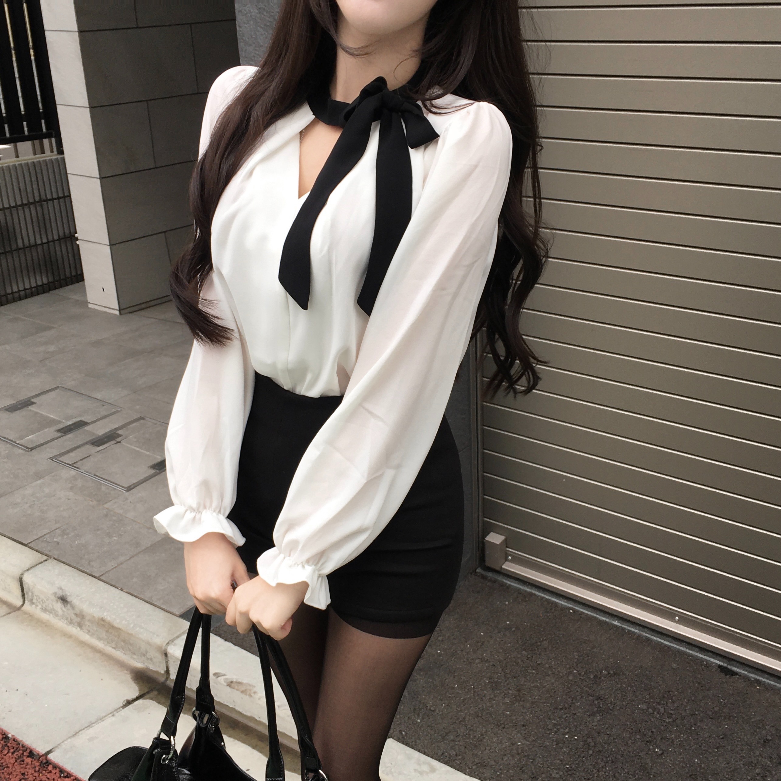 imgi_22_20251106_1762410775251524l