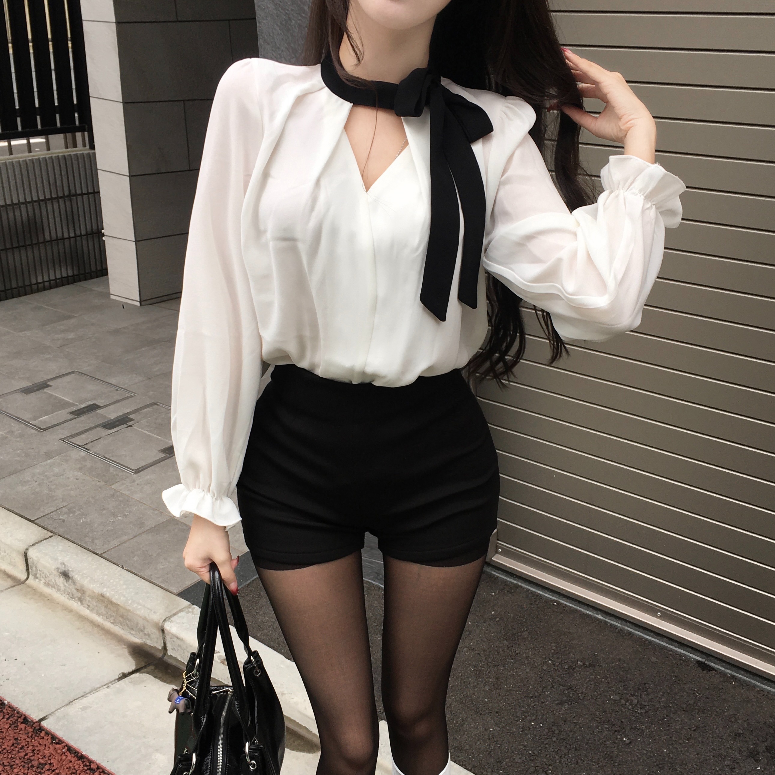 imgi_32_20251106_1762410775370953l