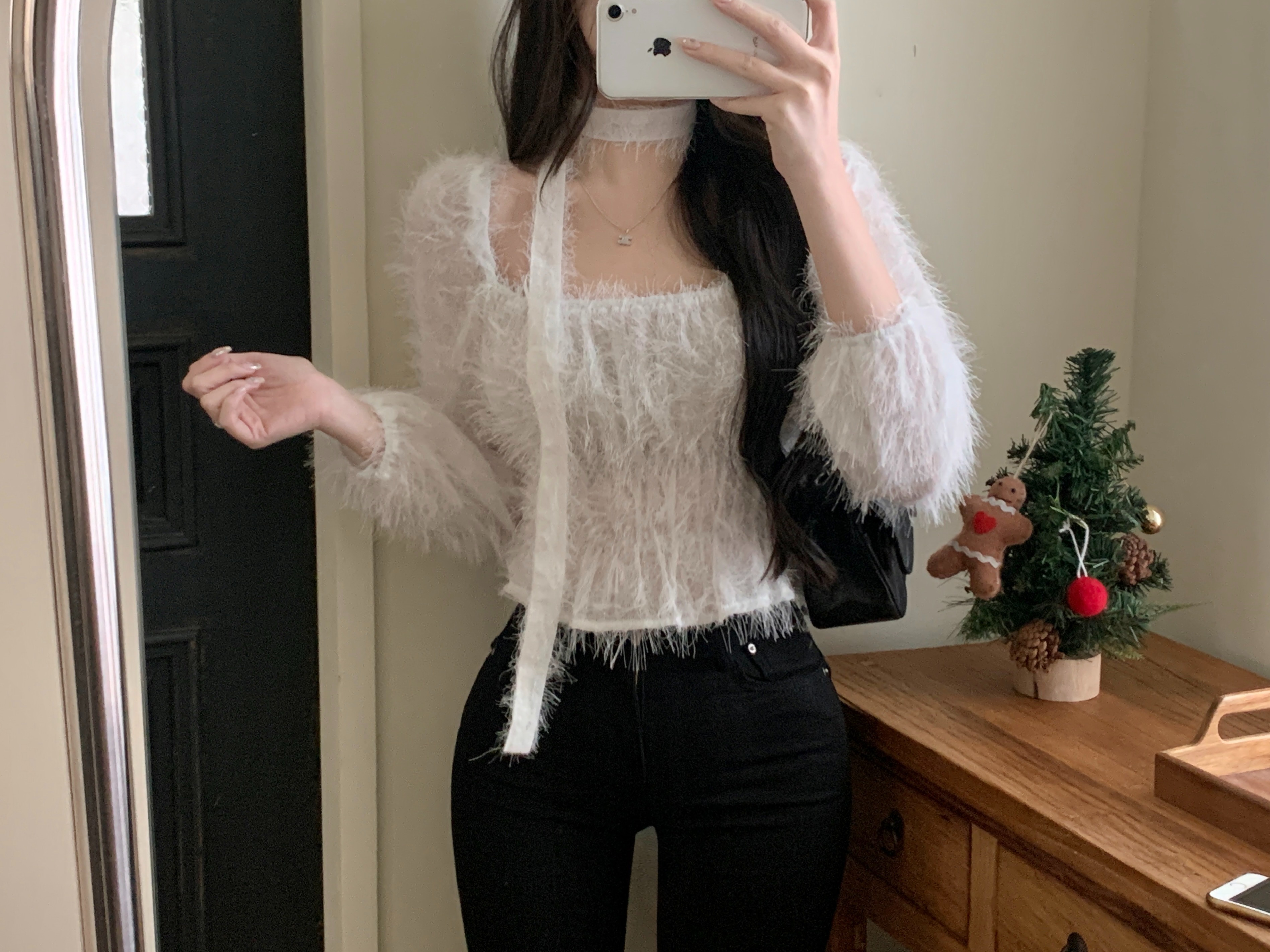 imgi_21_20251211_1765435079627791l