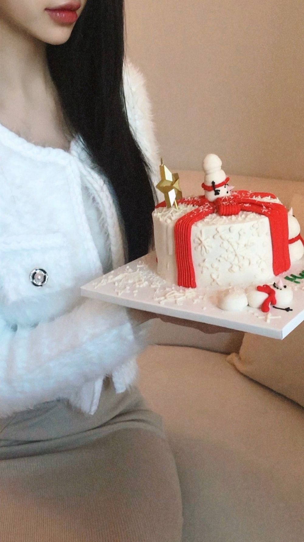 imgi_45_14590595305111694_903713347