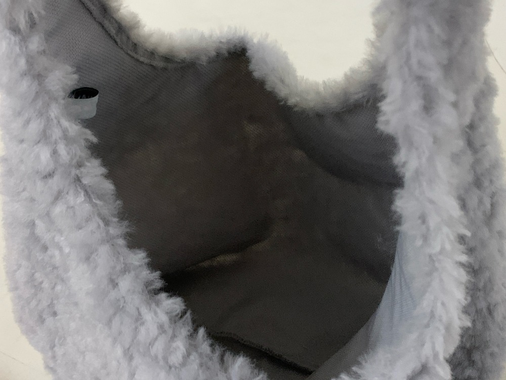 imgi_59_73e81ac2e1713337b3f974de13834c83