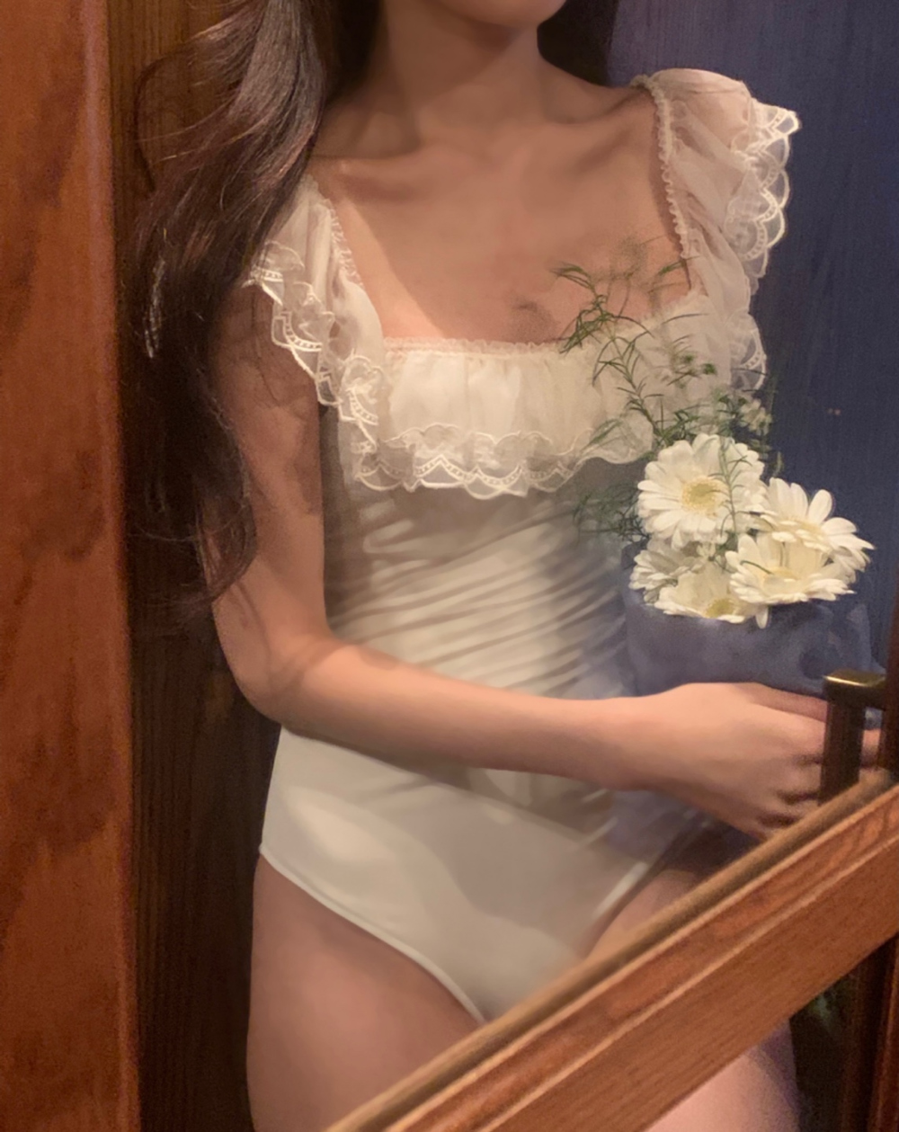 민소매 모델 착용 이미지-S1L19