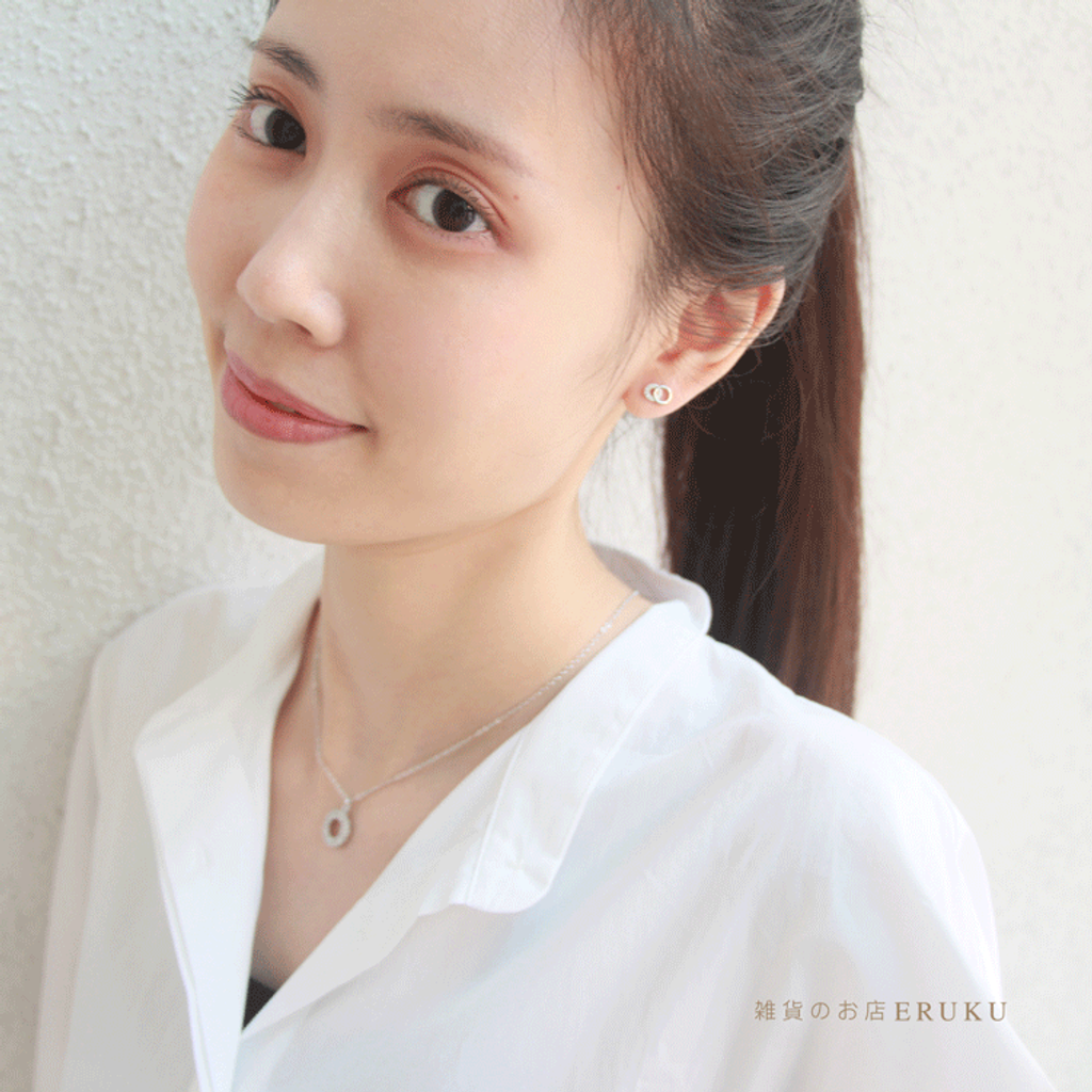 人像-點卿練途️耳環-戀色無限️項鍊-1.png