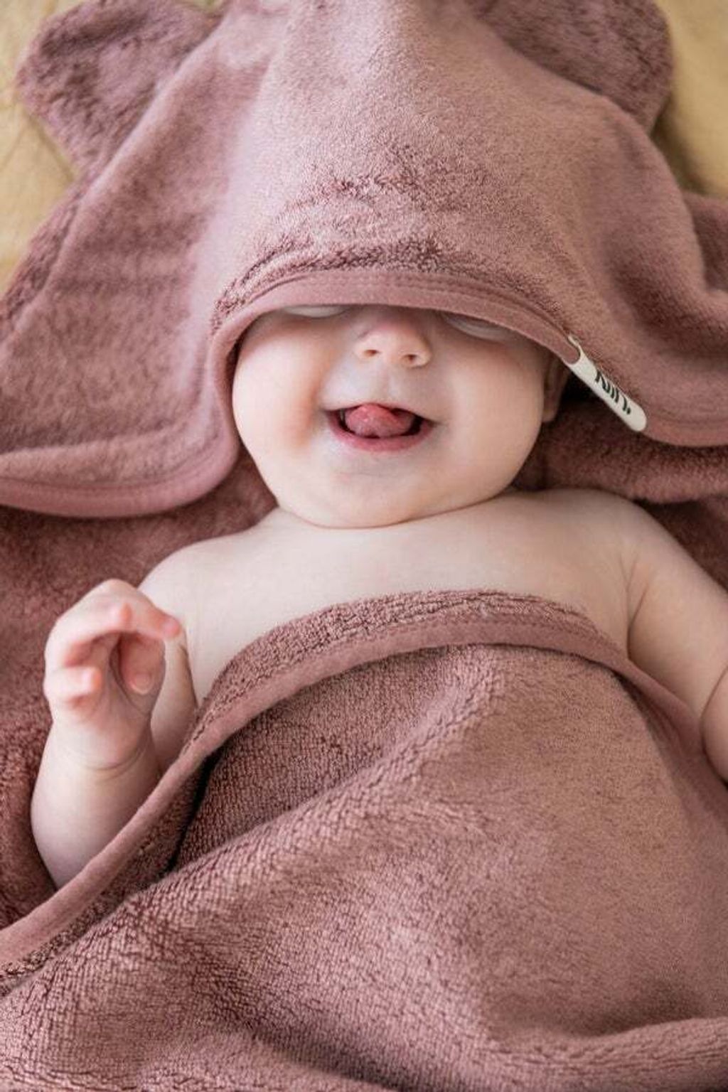hooded-towel-heather-cloths-towels-kiin-baby-417663_600x.jpg