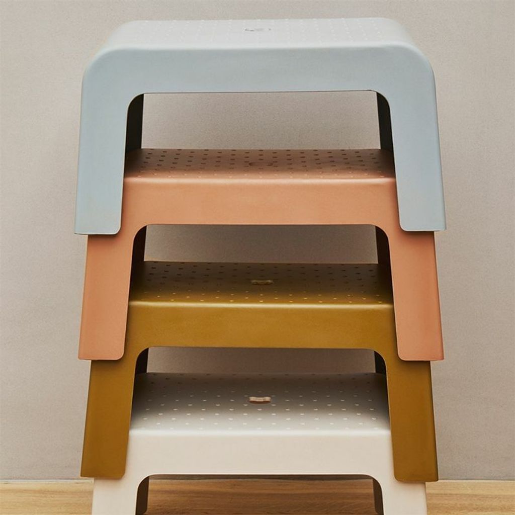 Ulla Step Stool